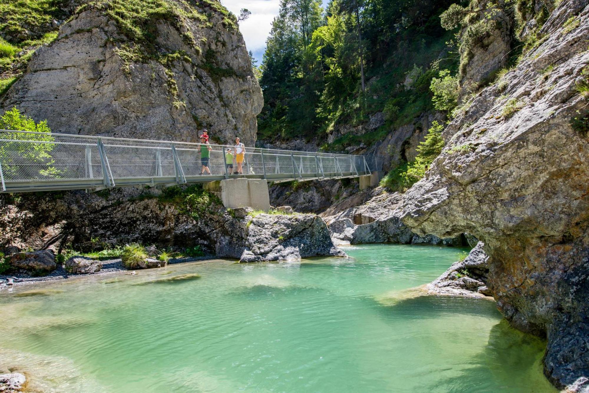 Hotel Krone Tirol Ройте Экстерьер фото