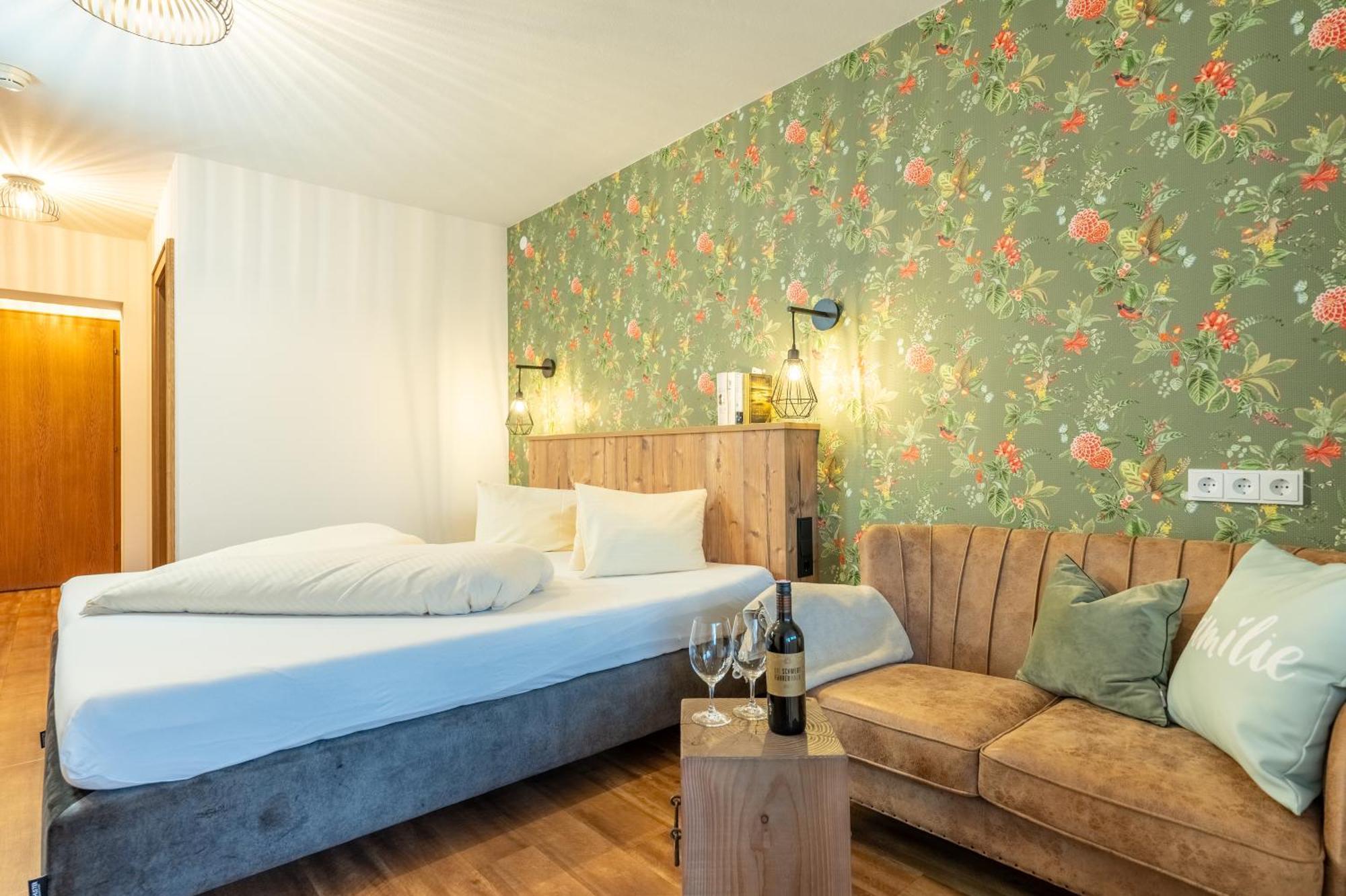 Hotel Krone Tirol Ройте Экстерьер фото