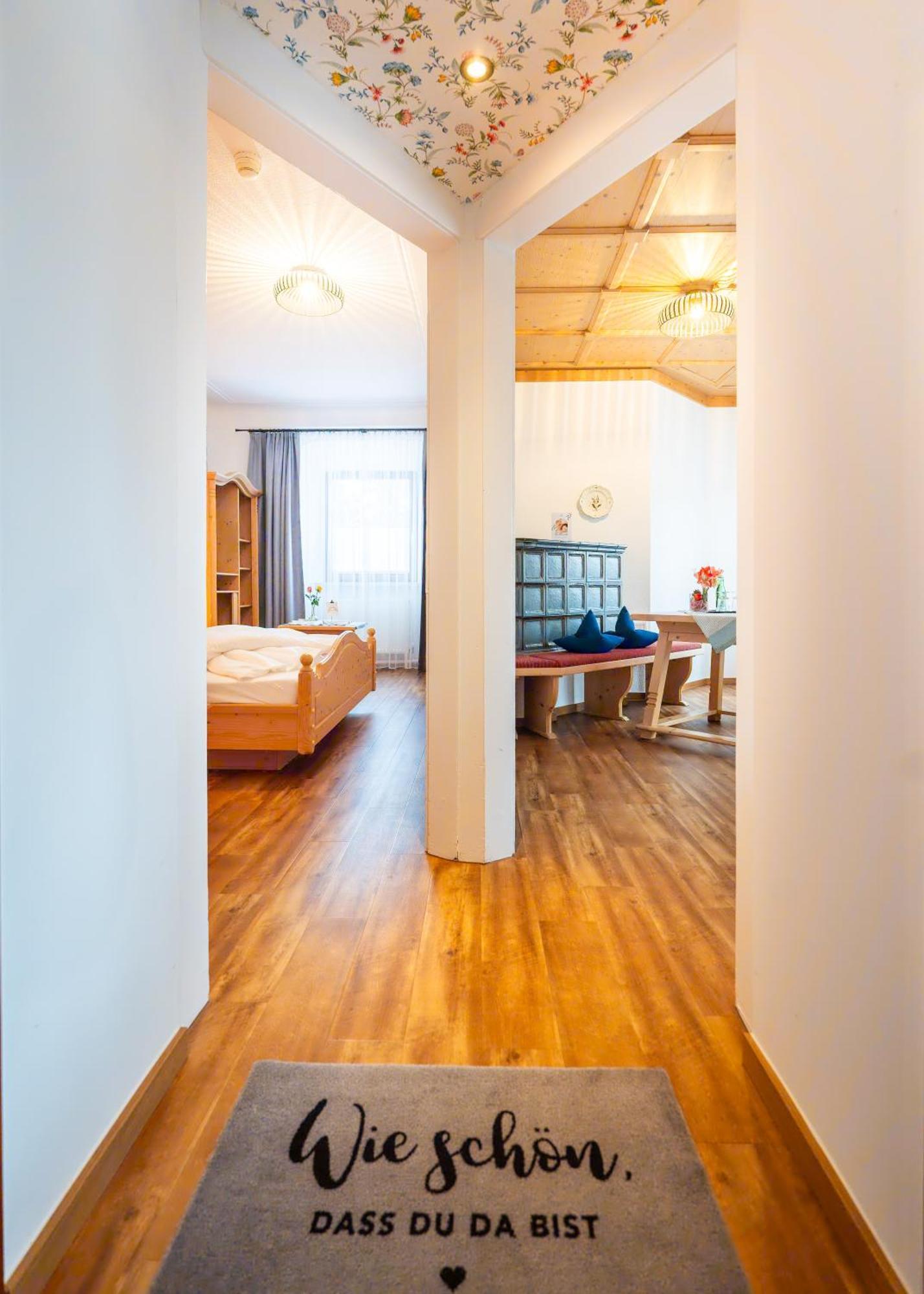 Hotel Krone Tirol Ройте Экстерьер фото